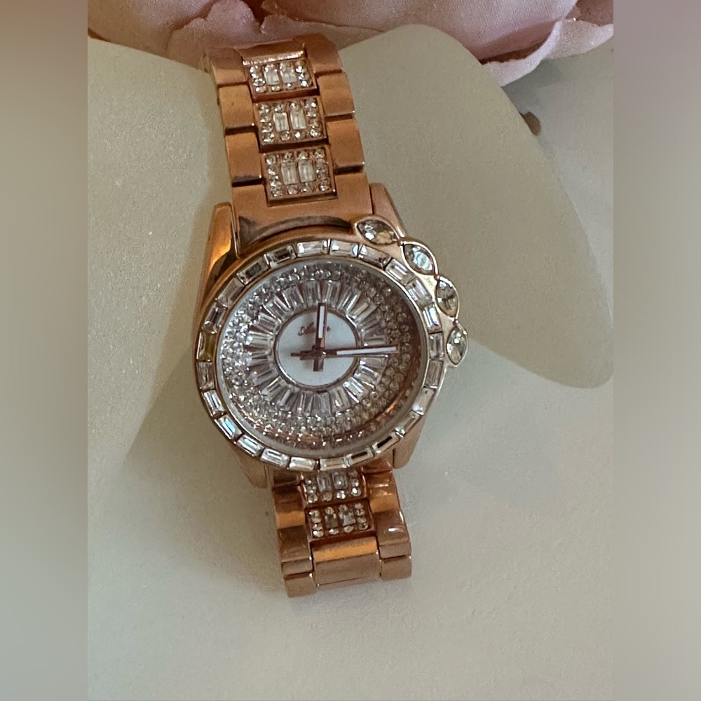 Crystal fashion watch
